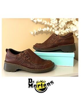 Vintage Dr. Martens 2B18 Slip On Leather Shoes Size US 7